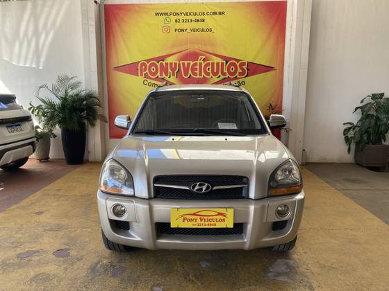 HYUNDAI TUCSON 2.0 MPFI GL 16V 142CV 2WD GASOLINA 4P AUTOMÁTICO