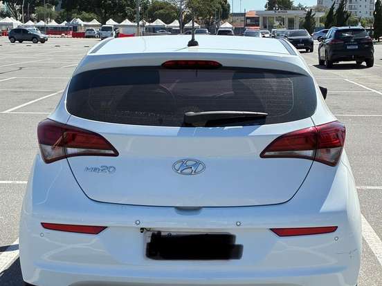 HYUNDAI-HB20-1.0 COPA DO MUNDO FIFA 12V FLEX 4P MANUAL HYUNDAI-HB20-2018