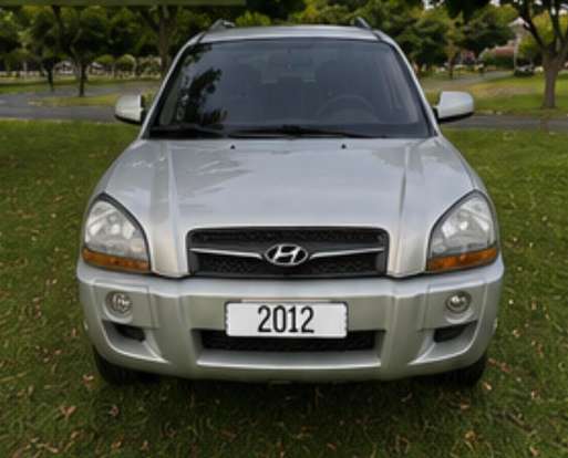 HYUNDAI-TUCSON-2011
