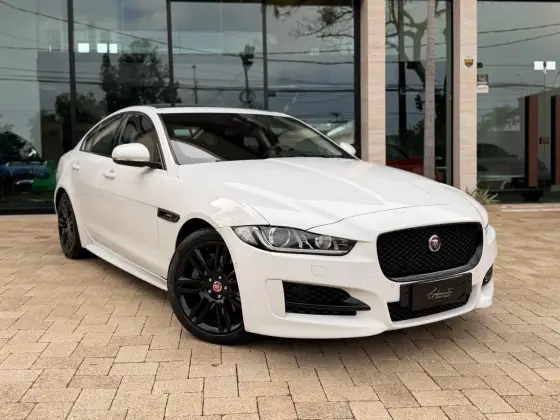 JAGUAR XE 2.0 16V SI4 TURBO GASOLINA R-SPORT 4P AUTOMÁTICO