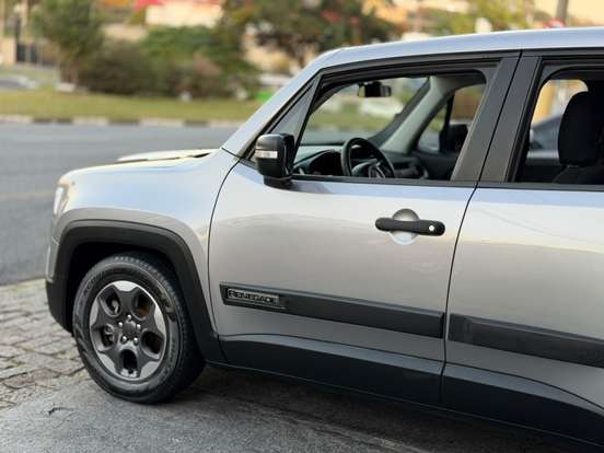 JEEP-RENEGADE-1.8 16V FLEX 4P AUTOMÁTICO JEEP-RENEGADE-2019