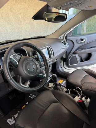 JEEP-COMPASS-2.0 16V FLEX LONGITUDE AUTOMÁTICO JEEP-COMPASS-2017