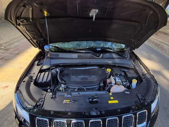 JEEP-COMPASS-2.0 16V FLEX LONGITUDE AUTOMÁTICO JEEP-COMPASS-2017