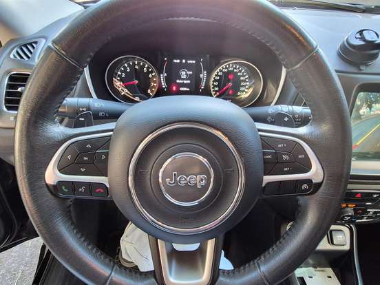 JEEP-COMPASS-2.0 16V FLEX LONGITUDE AUTOMÁTICO JEEP-COMPASS-2017