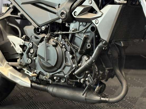 KAWASAKI-NINJA 400-2022