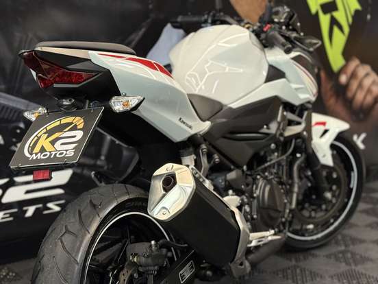 KAWASAKI-NINJA 400-2022
