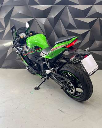 KAWASAKI-NINJA ZX-4R-2024
