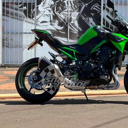 KAWASAKI-Z900-2022