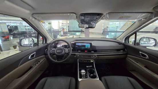 KIA-CARNIVAL-2024