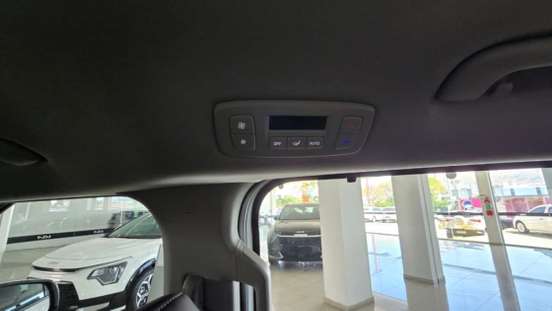 KIA-CARNIVAL-2024