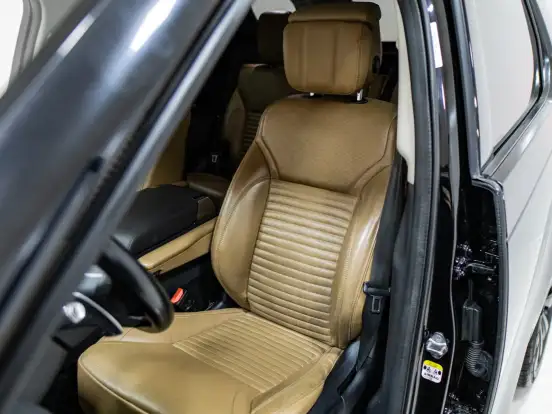 LAND ROVER-DISCOVERY-2021