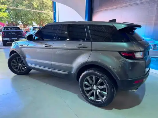 LAND ROVER-RANGE ROVER EVOQUE-2.0 16V TD4 TURBO DIESEL SE 4WD 4P AUTOMÁTICO LAND ROVER-RANGE ROVER EVOQUE-2017