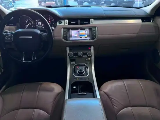 LAND ROVER-RANGE ROVER EVOQUE-2.0 16V TD4 TURBO DIESEL SE 4WD 4P AUTOMÁTICO LAND ROVER-RANGE ROVER EVOQUE-2017