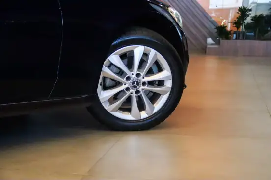 MERCEDES-BENZ-C 180-2019