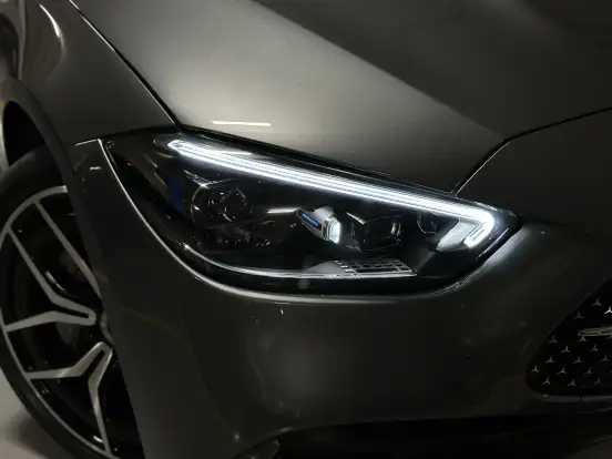 MERCEDES-BENZ-C 300-2023