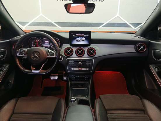 MERCEDES-BENZ-CLA 250-2018
