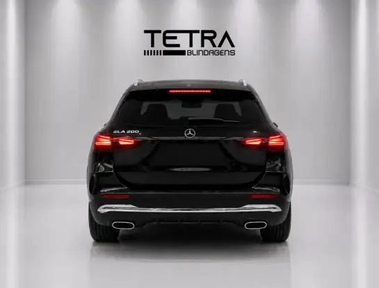 MERCEDES-BENZ-GLA 200-2026