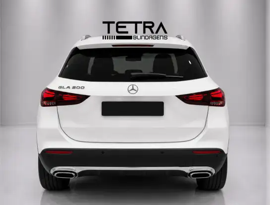 MERCEDES-BENZ-GLA 200-2025