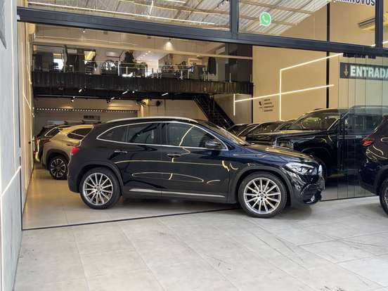 MERCEDES-BENZ-GLA 200-1.3 GCI GASOLINA AMG LINE 7G-DCT MERCEDES-BENZ-GLA 200-2022