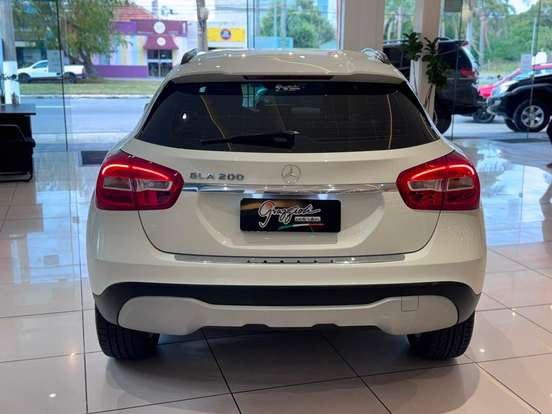 MERCEDES-BENZ-GLA 200-1.6 CGI FLEX STYLE 7G-DCT MERCEDES-BENZ-GLA 200-2018
