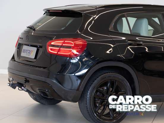 MERCEDES-BENZ-GLA 200-1.6 CGI STYLE 16V TURBO FLEX 4P AUTOMÁTICO MERCEDES-BENZ-GLA 200-2015