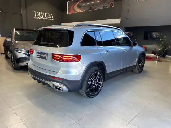 MERCEDES-BENZ-GLB 220-2.0 MHEV AMG LINE 4MATIC 8G-DCT MERCEDES-BENZ-GLB 220-2024