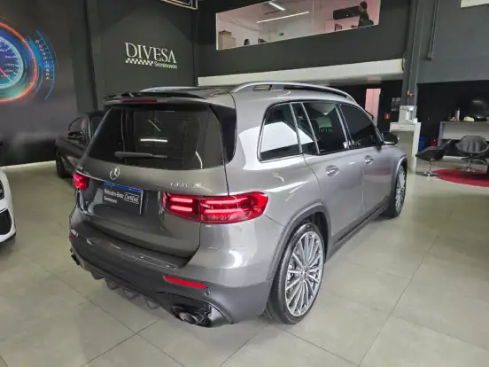 MERCEDES-BENZ-GLB 35 AMG-2024