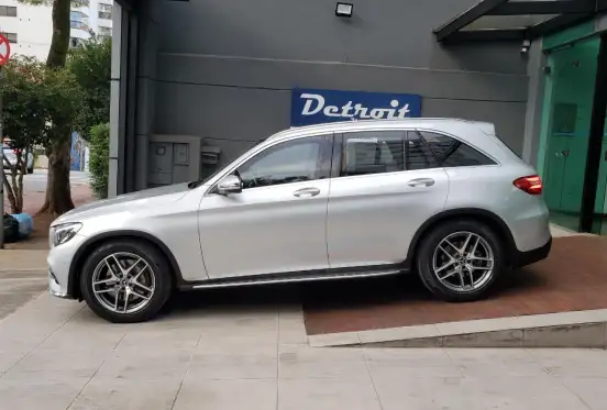 MERCEDES-BENZ-GLC 250-2019