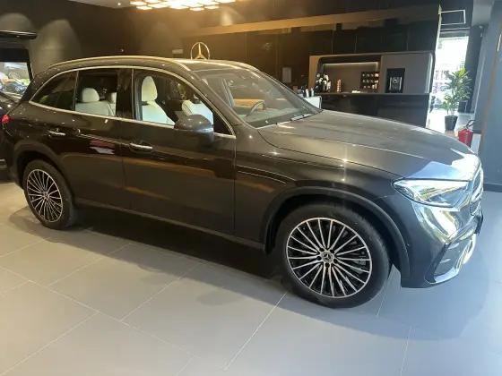MERCEDES-BENZ GLC 300 2.0 MHEV AMG LINE 4MATIC 9G-TRONIC