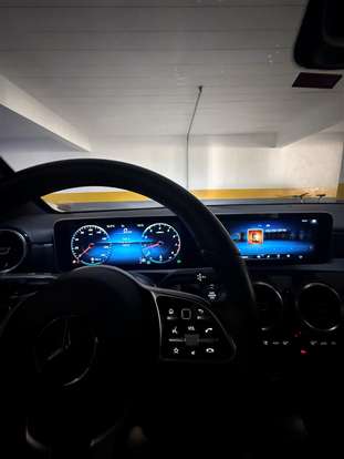 MERCEDES-BENZ-A 250-2019