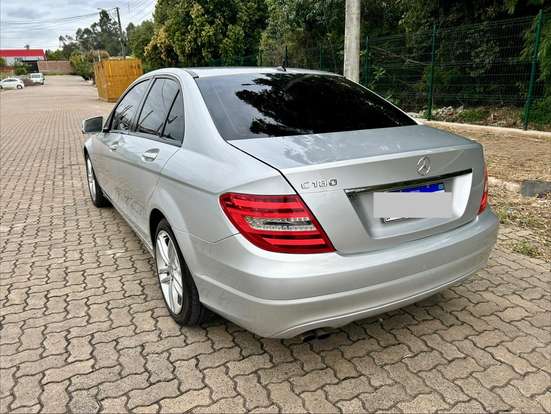 MERCEDES-BENZ-C 180-2012