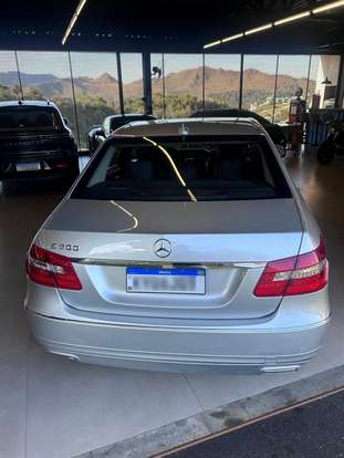 MERCEDES-BENZ-E 500-2011