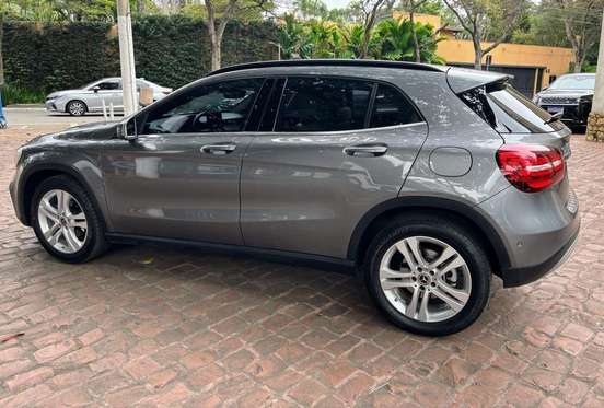 MERCEDES-BENZ-GLA 200-1.6 CGI FLEX STYLE 7G-DCT MERCEDES-BENZ-GLA 200-2019