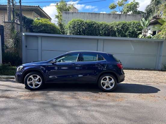 MERCEDES-BENZ-GLA 200-2018