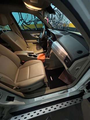 MERCEDES-BENZ-GLK 300-2010