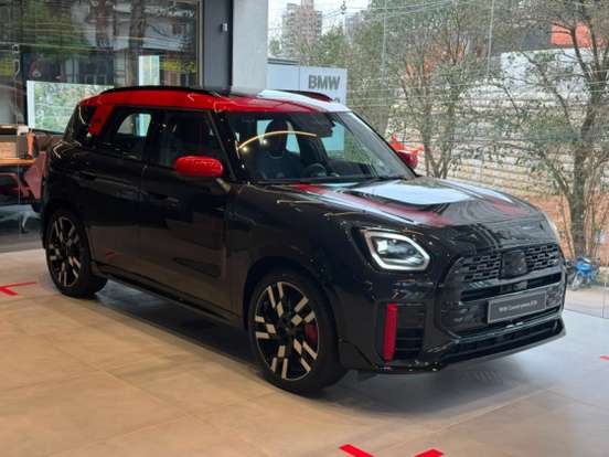 MINI-COUNTRYMAN-2025