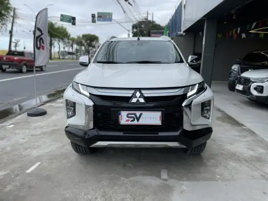 MITSUBISHI-L200 TRITON-2.4 16V TURBO DIESEL SPORT HPE-S CD 4P 4X4 AUTOMÁTICO MITSUBISHI-L200 TRITON-2024