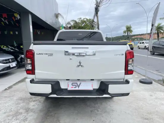 MITSUBISHI-L200 TRITON-2.4 16V TURBO DIESEL SPORT HPE-S CD 4P 4X4 AUTOMÁTICO MITSUBISHI-L200 TRITON-2024