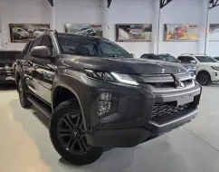 MITSUBISHI L200 TRITON 2.4 16V TURBO DIESEL SPORT OUTDOOR GLS CD 4P 4X4 AUTOMÁTICO MITSUBISHI L200 TRITON 2.4 16V TURBO DIESEL SPORT OUTDOOR GLS CD 4P 4X4 AUTOMÁTICO