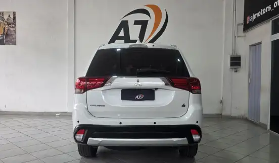 MITSUBISHI-OUTLANDER-2017
