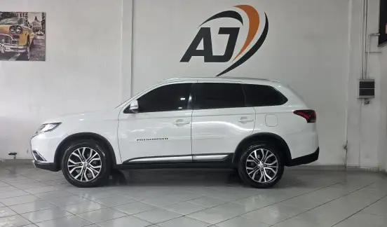 MITSUBISHI-OUTLANDER-2017
