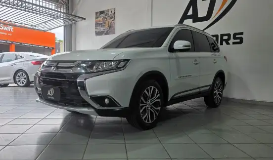 MITSUBISHI-OUTLANDER-2017