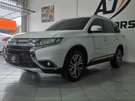 MITSUBISHI-OUTLANDER-2.0 COMFORT 16V GASOLINA 4P AUTOMÁTICO MITSUBISHI-OUTLANDER-2017