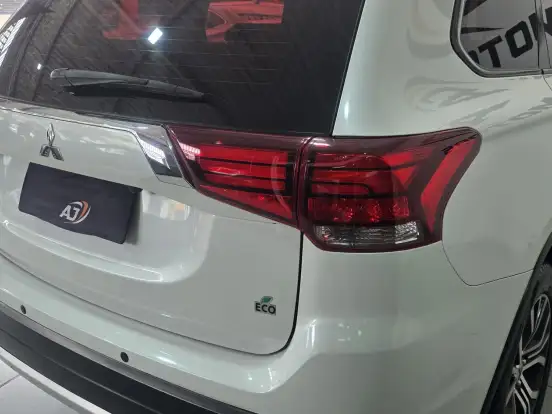 MITSUBISHI-OUTLANDER-2.0 COMFORT 16V GASOLINA 4P AUTOMÁTICO MITSUBISHI-OUTLANDER-2017