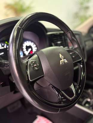 MITSUBISHI-OUTLANDER-2018