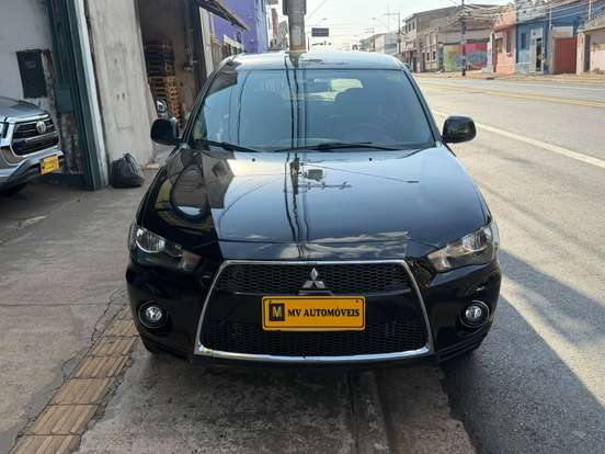 MITSUBISHI-OUTLANDER-2.4 4X4 16V GASOLINA 4P AUTOMÁTICO MITSUBISHI-OUTLANDER-2010
