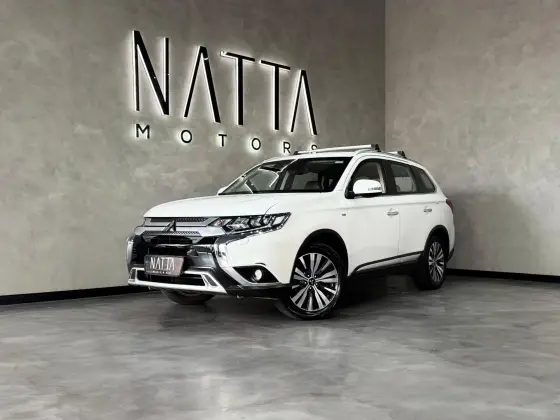 MITSUBISHI OUTLANDER 3.0 MIVEC V6 GASOLINA HPE-S BLACK EDITION AWD AUTOMÁTICO