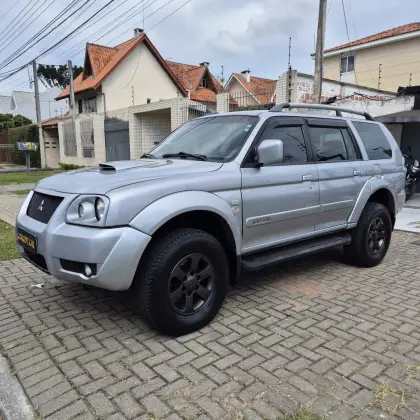 MITSUBISHI PAJERO 2.5 HD 4X4 8V TURBO INTERCOOLER DIESEL 4P MANUAL MITSUBISHI PAJERO 2.5 HD 4X4 8V TURBO INTERCOOLER DIESEL 4P MANUAL