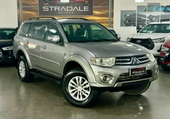 MITSUBISHI PAJERO 3.2 HPE 4X4 7 LUGARES 16V TURBO INTERCOOLER DIESEL 4P AUTOMÁTICO