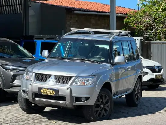 MITSUBISHI-PAJERO TR4-2.0 O NEILL 4X4 16V 140CV FLEX 4P AUTOMÁTICO MITSUBISHI-PAJERO TR4-2014